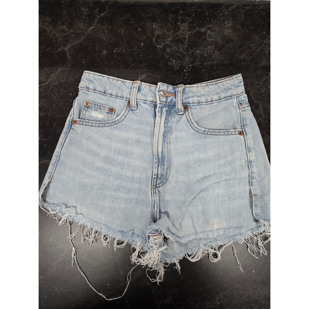 Zara Light Wash High Rise Distressed Denim Cut Off Shorts Size 2 24